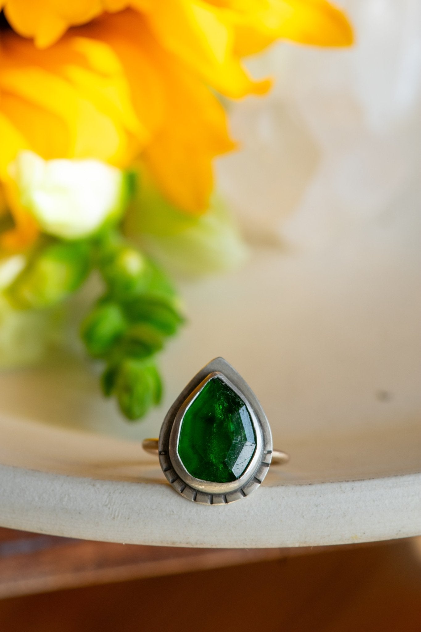 CHANGELING CHROME DIOPSIDE RING - Fly Free