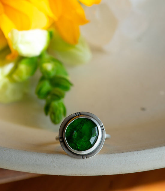 DANGER CHROME DIOPSIDE RING - Fly Free