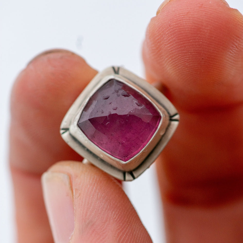 
                  
                    A DROP OF TOFANA RUBELLITE TOURMALINE RING - Fly Free
                  
                