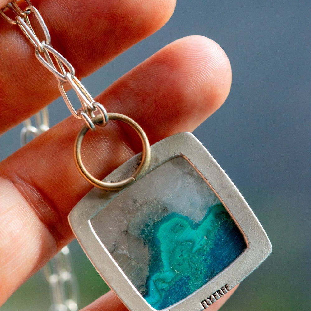 
                  
                    A GREAT WAVE OF CHRYSOCOLLA IN QURTZ - Fly Free
                  
                