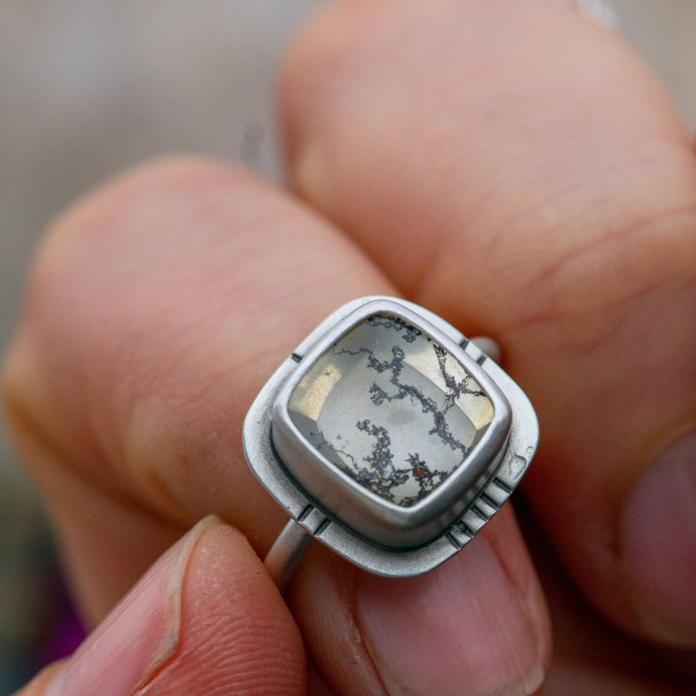 
                  
                    A LITTLE DREAM DENDRITIC AGATE RING - Fly Free
                  
                