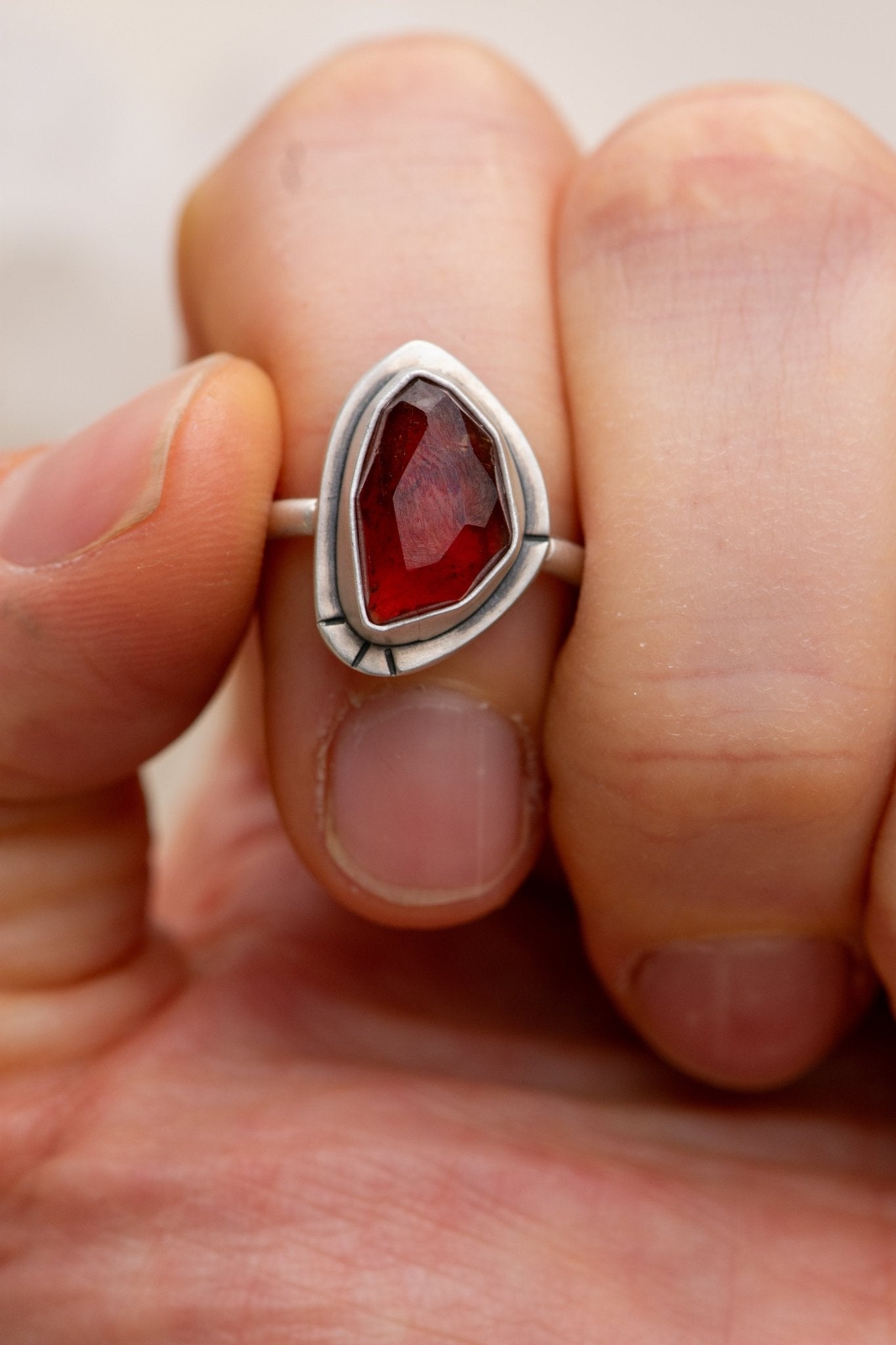 ADAMANTINE GARNET RING - Fly Free