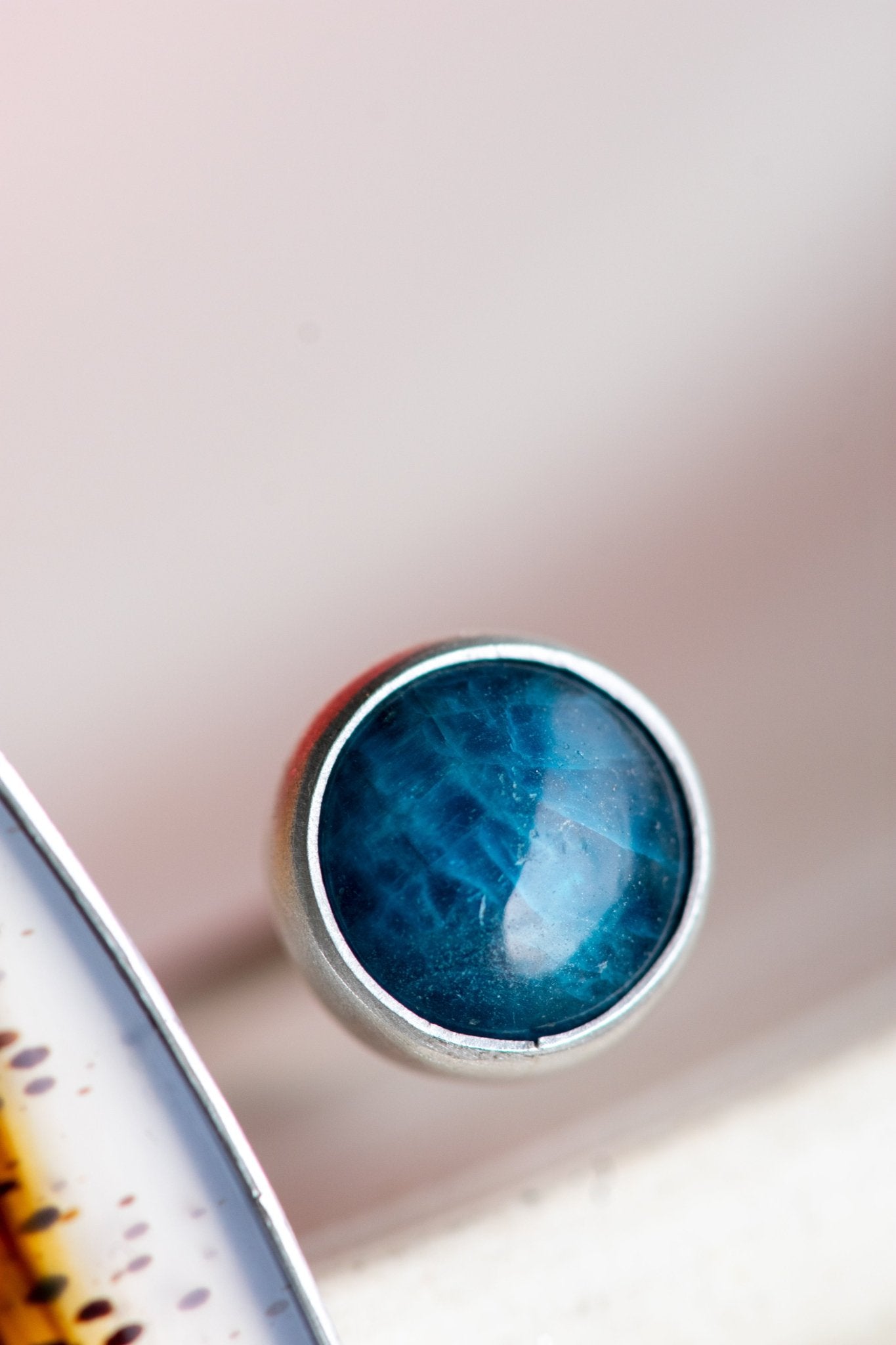 ANGLER MONTANA AGATE, KYANITE + STERLING RING - Fly Free