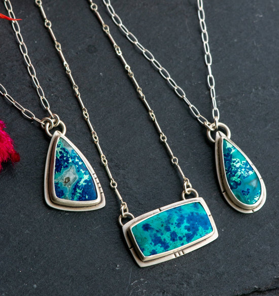 ARCHIPELAGO NECKLACES IN CHRYSOCOLLA + QUARTZ - Fly Free