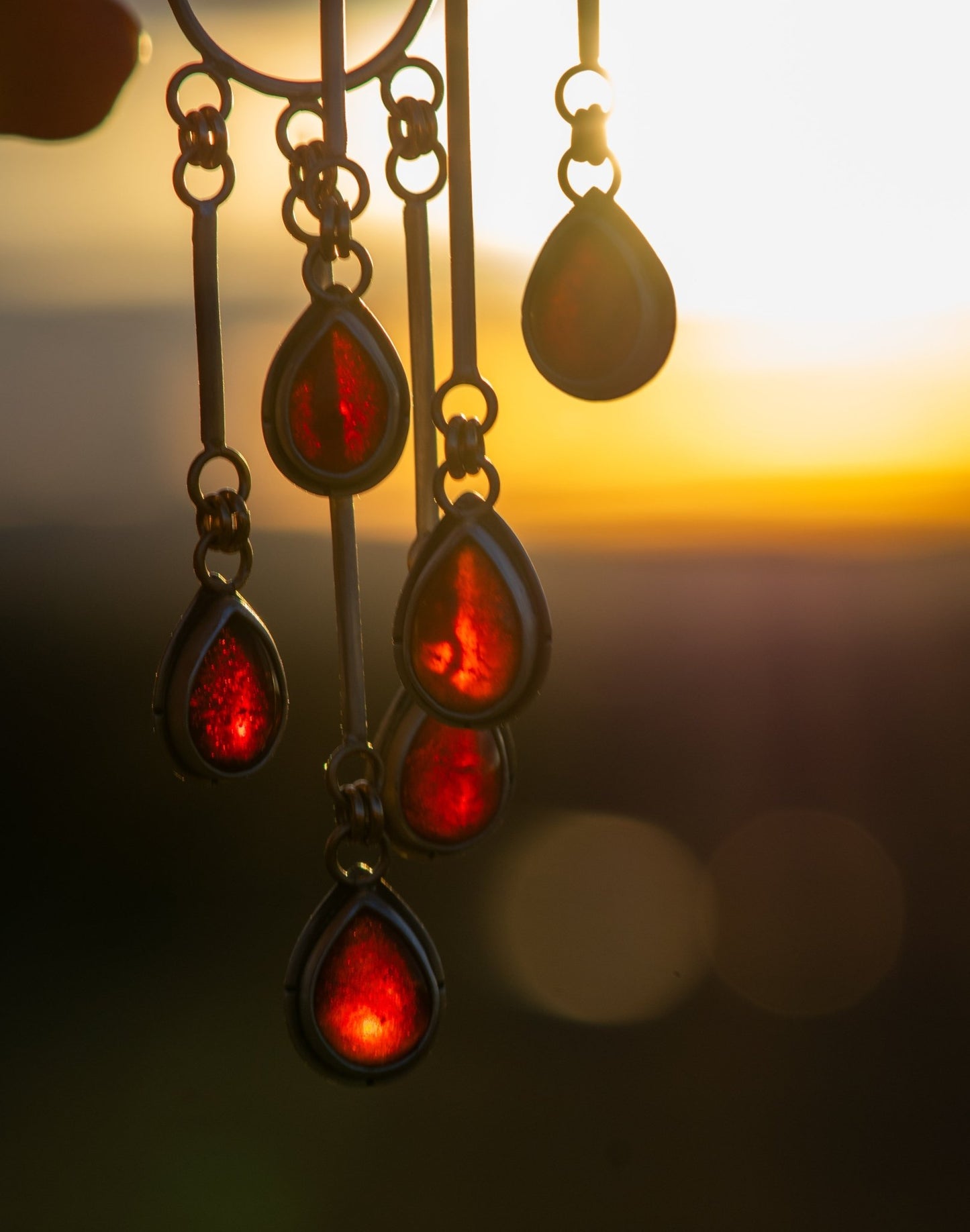 ARTEMISIA GARNET EARRINGS - Fly Free