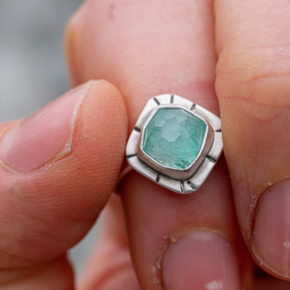 
                  
                    BETTY AQUAMARINE RING - Fly Free
                  
                