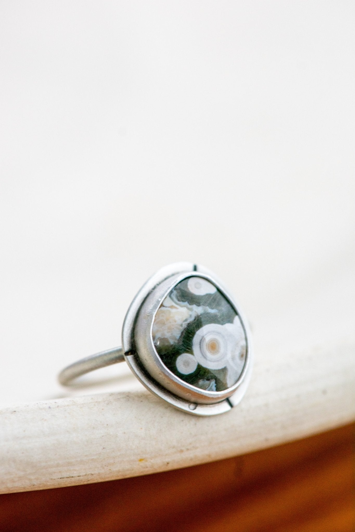 BOOPDIDDLY OCEAN JASPER RING - Fly Free