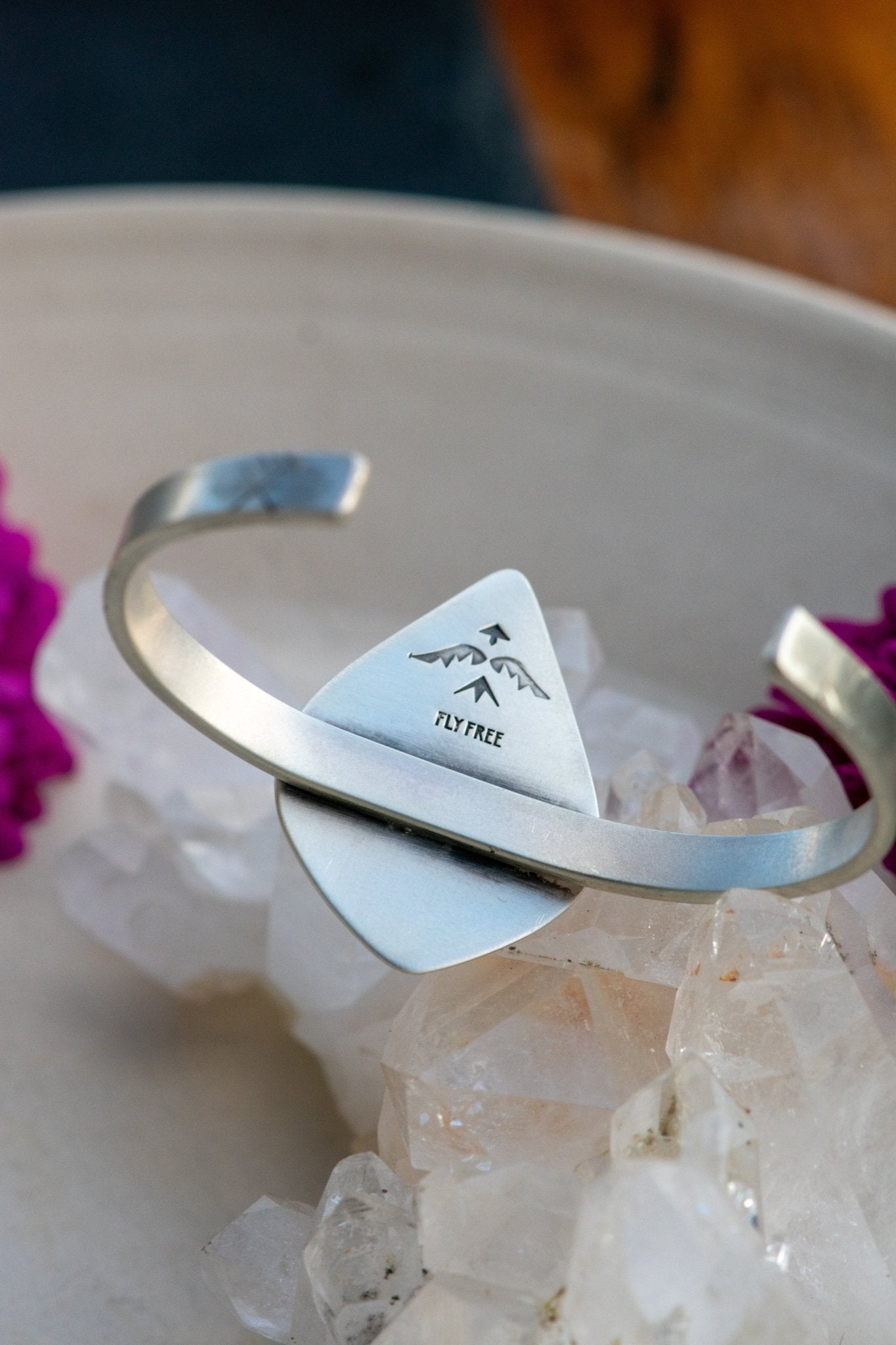 BOUNDARY MONTANA AGATE CUFF - Fly Free