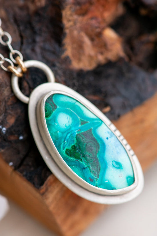 CHRYSOCOLLA CURRENT NECKLACE - Fly Free