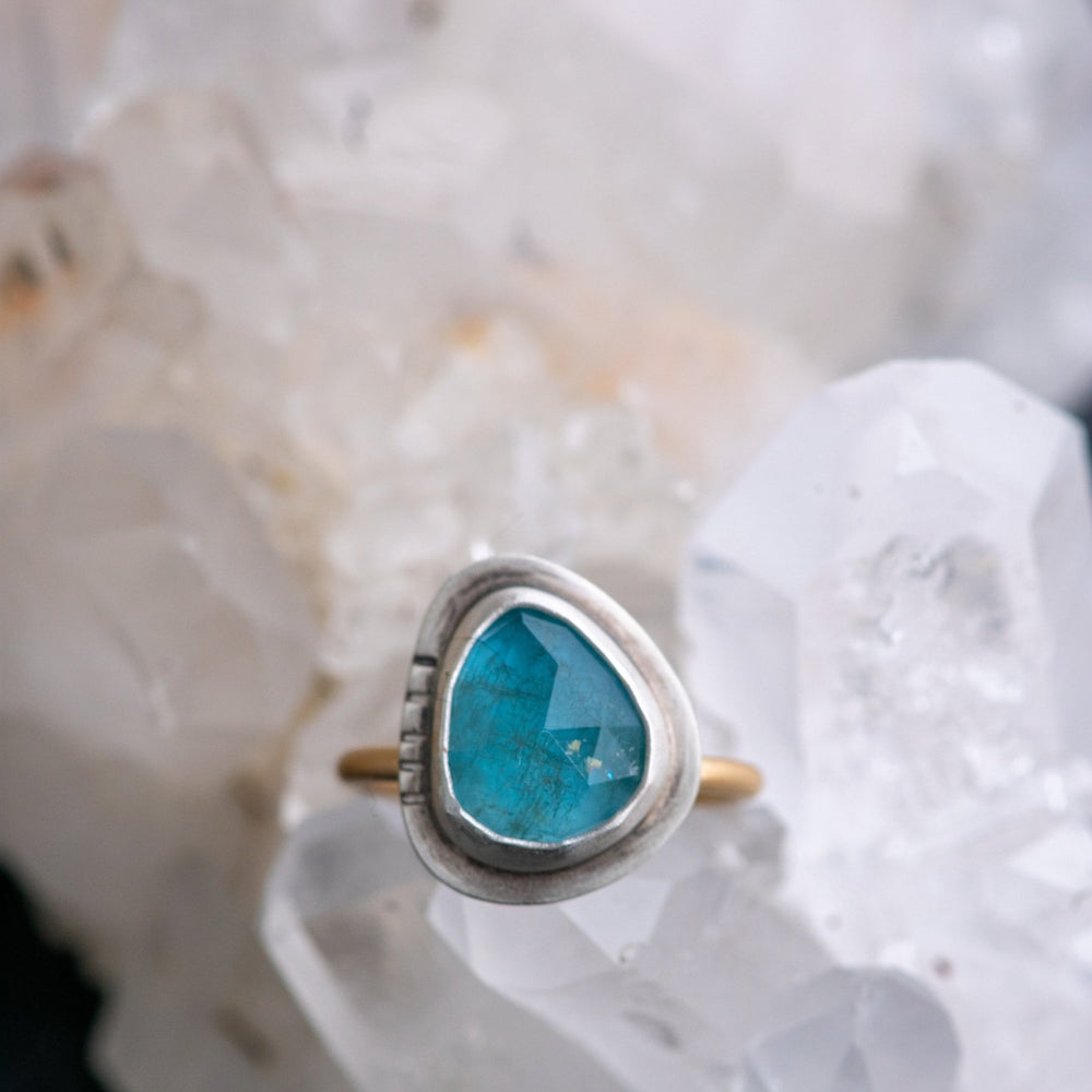 COLOR SHIFTER AQUAMARINE RING - Fly Free