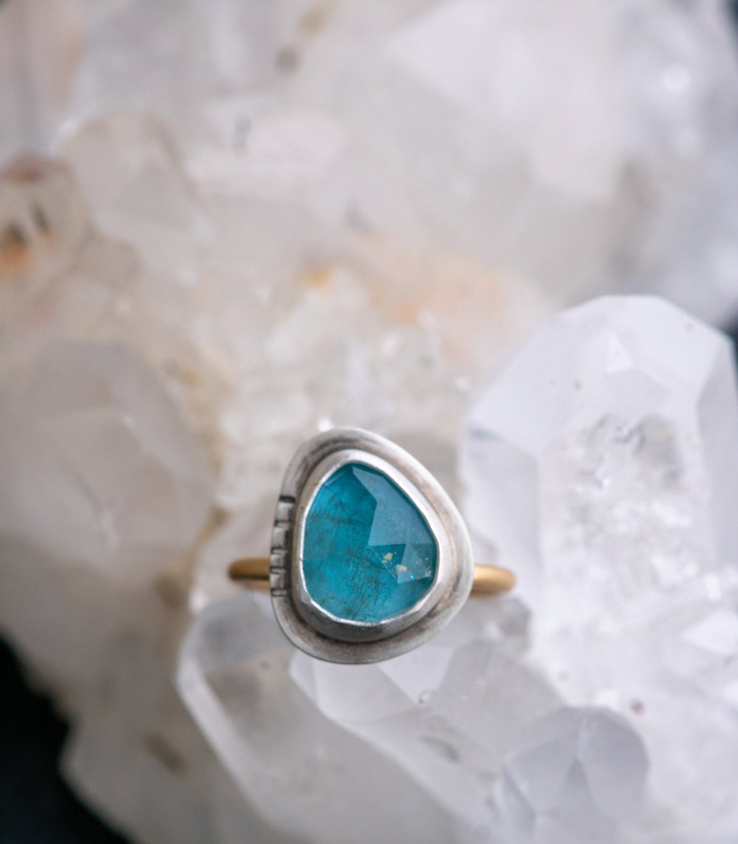 COLOR SHIFTER AQUAMARINE RING - Fly Free