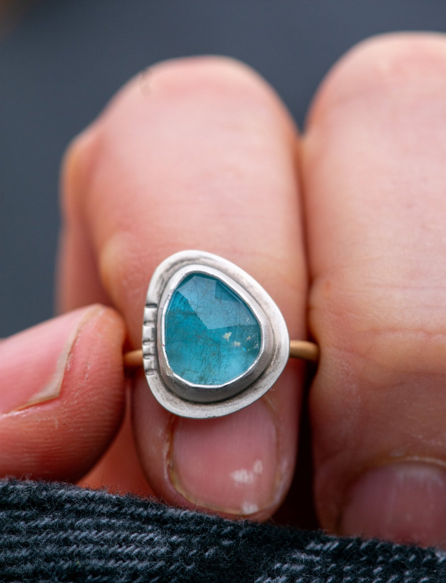 COLOR SHIFTER AQUAMARINE RING - Fly Free