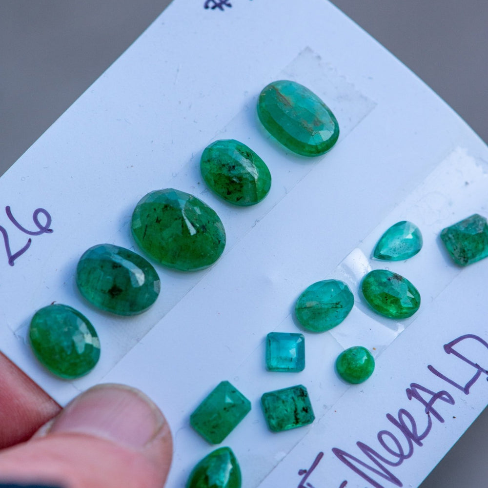 
                  
                    CURIOUSER STONES - Fly Free
                  
                