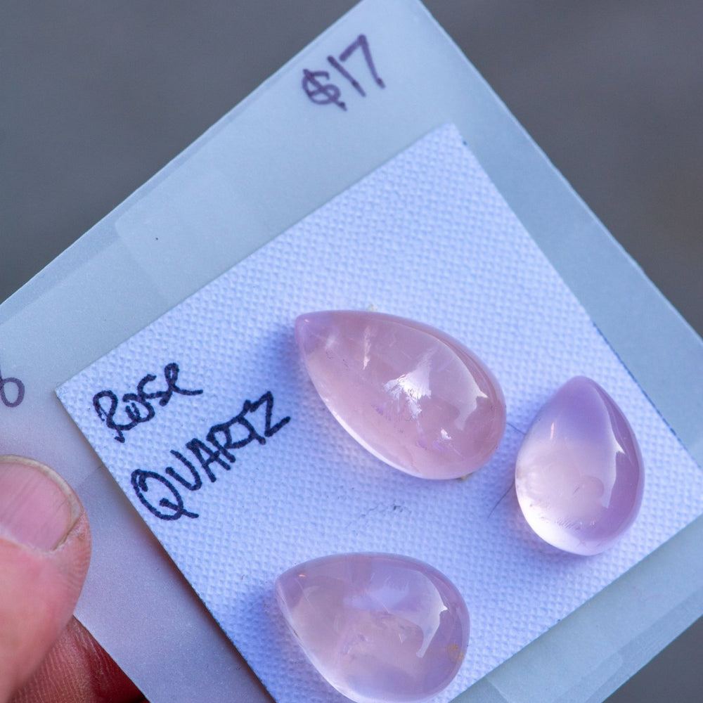 
                  
                    CURIOUSER STONES - Fly Free
                  
                