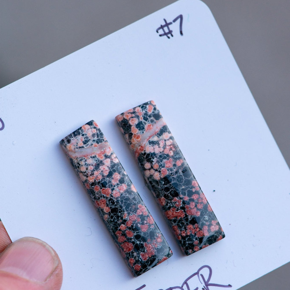 
                  
                    DASHES AND DOT STONES - Fly Free
                  
                