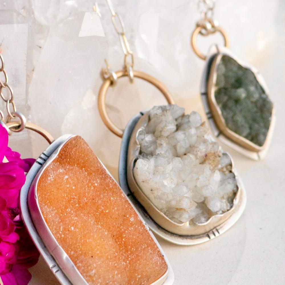 DRUZYS ARE DIVINERS. ROUGH CRYSTAL NECKLACES - Fly Free