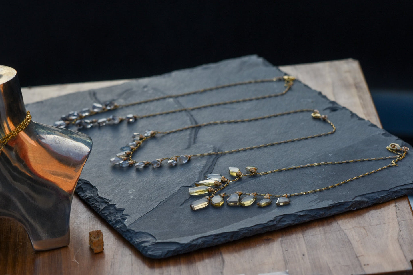 EARRING DISTRIBUTION SYSTEM - Fly Free