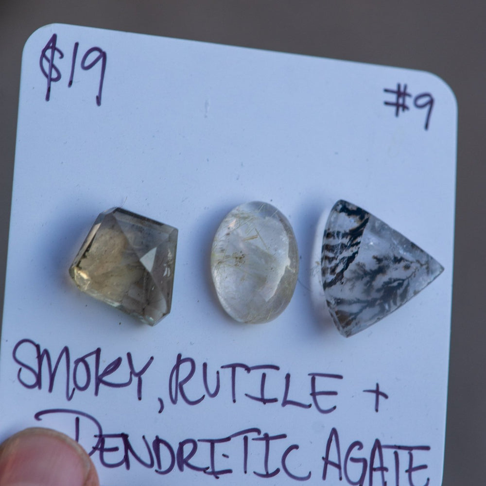 
                  
                    EARTH MAGIC STONES - Fly Free
                  
                