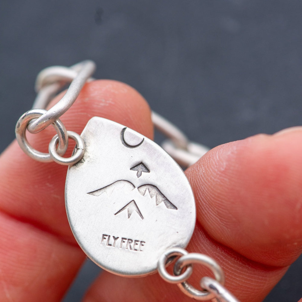 
                  
                    EGGSCELLENT AQUAMARINE BRACELET - Fly Free
                  
                