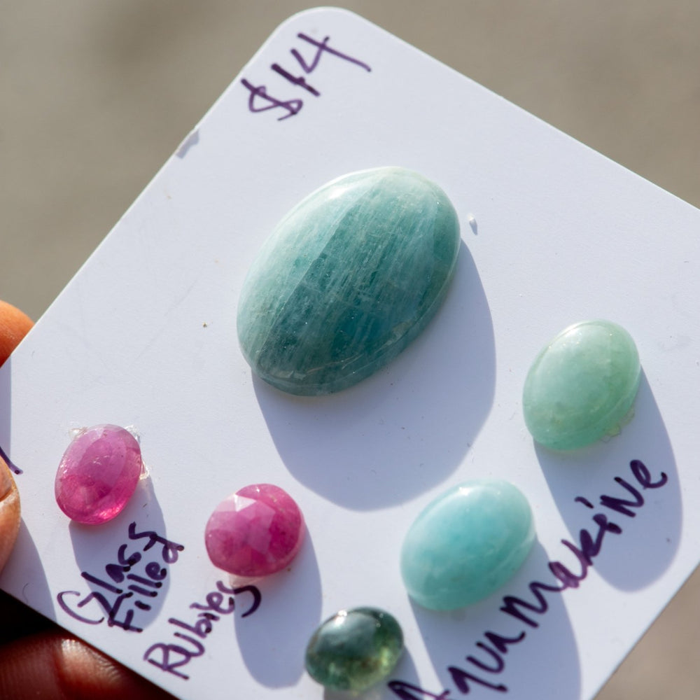 
                  
                    FLOWING STONES - Fly Free
                  
                