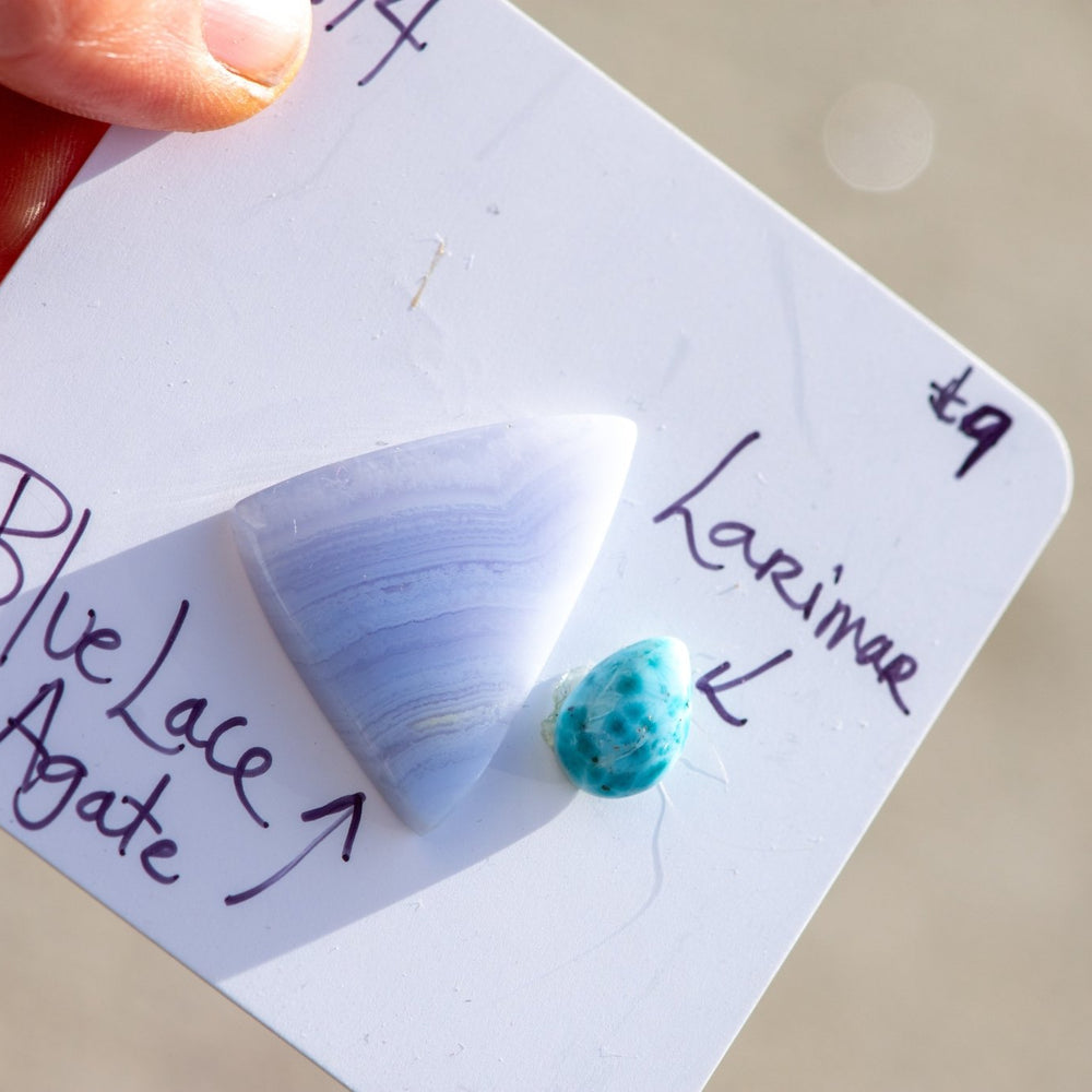 
                  
                    FLOWING STONES - Fly Free
                  
                