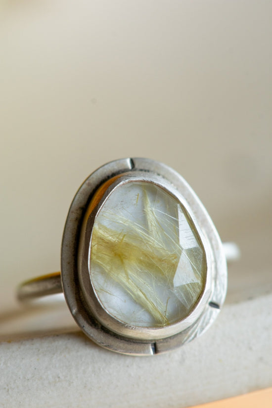 GOING RUTILATED QUARTZ RING - Fly Free