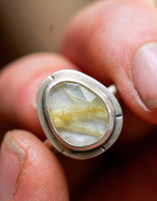 GOING RUTILATED QUARTZ RING - Fly Free