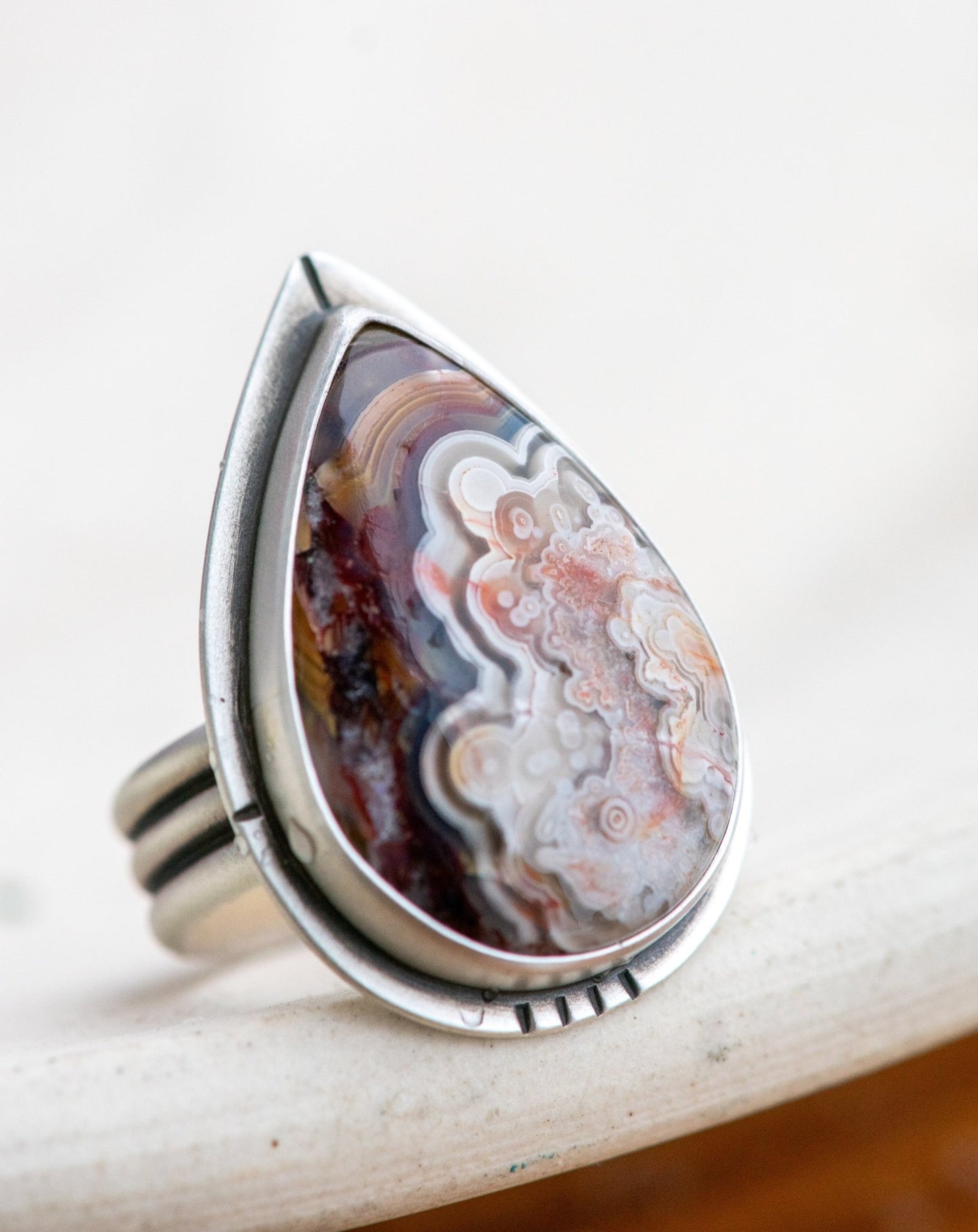 IMAGINE THIS CRAZY LACE AGATE RING - Fly Free