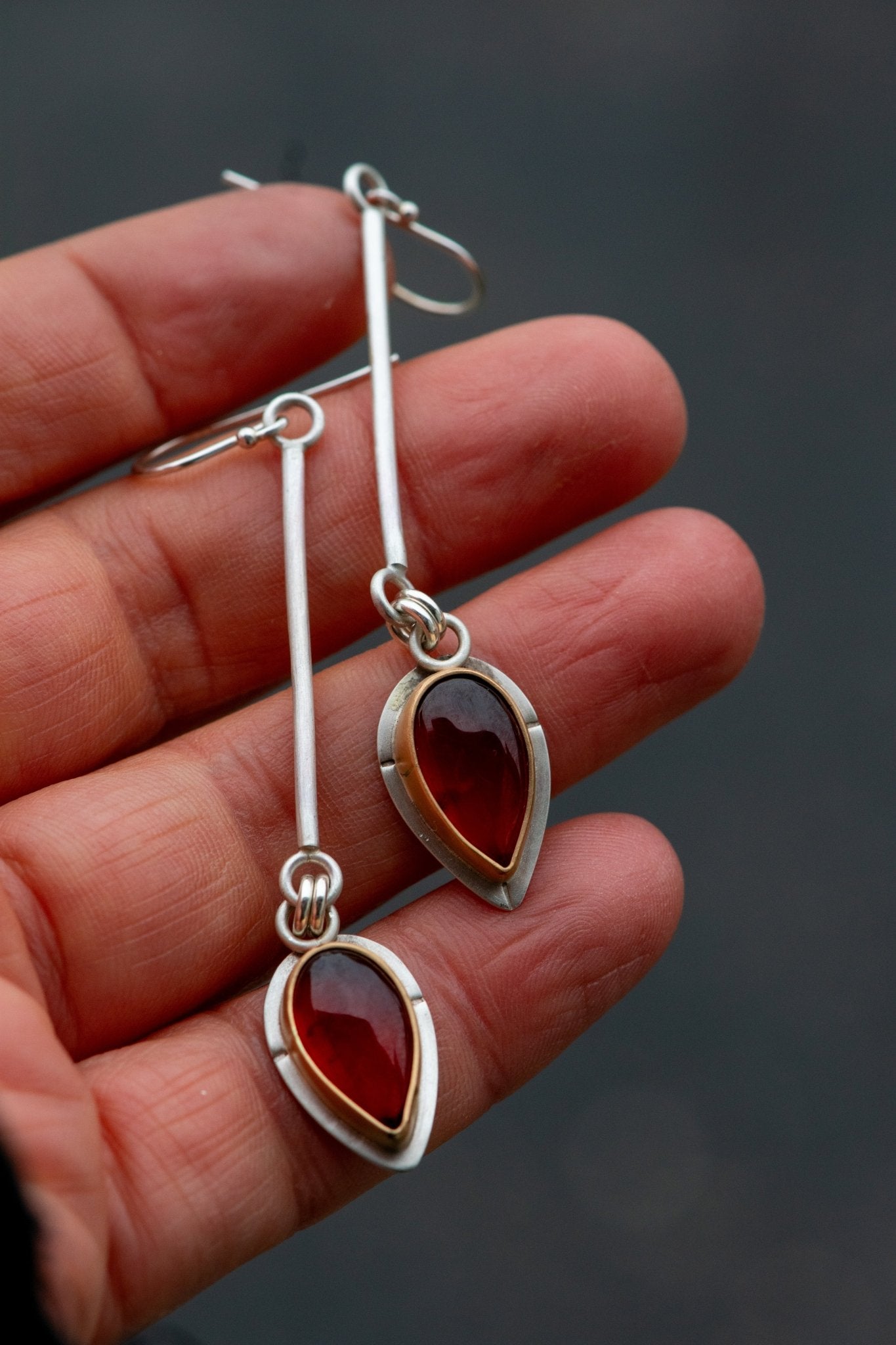 LINE OF SIGHT GARNET EARRINGS - Fly Free