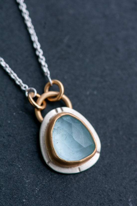 MOUNTAIN WATERS AQUAMARINE NECKLACES - Fly Free