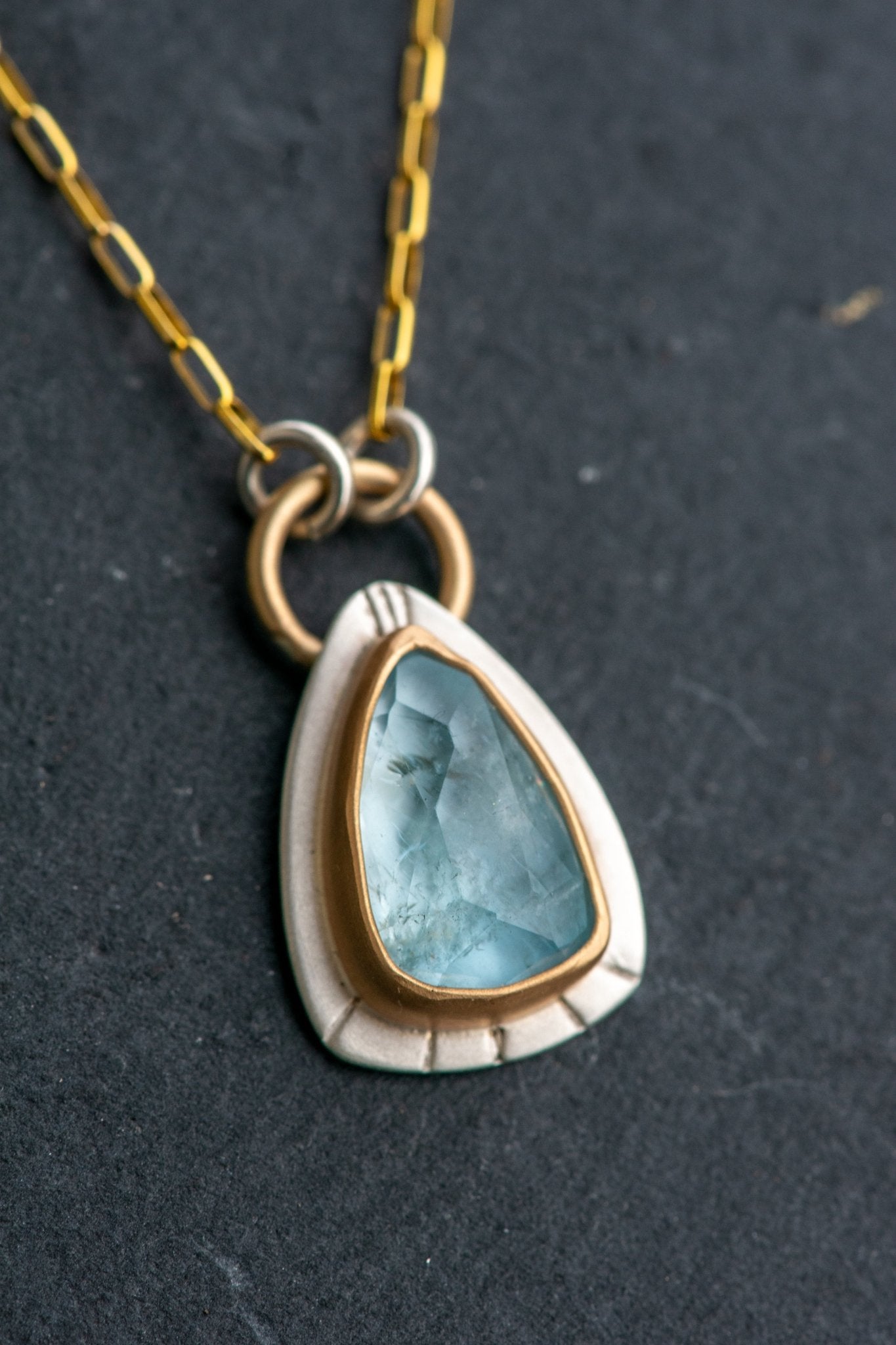 MOUNTAIN WATERS AQUAMARINE NECKLACES - Fly Free