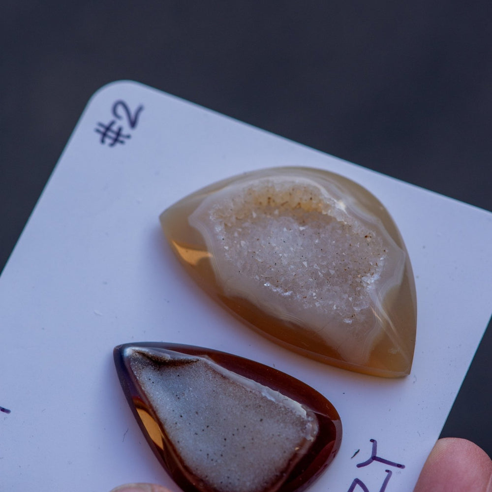 OLD EARTH STONES - Fly Free