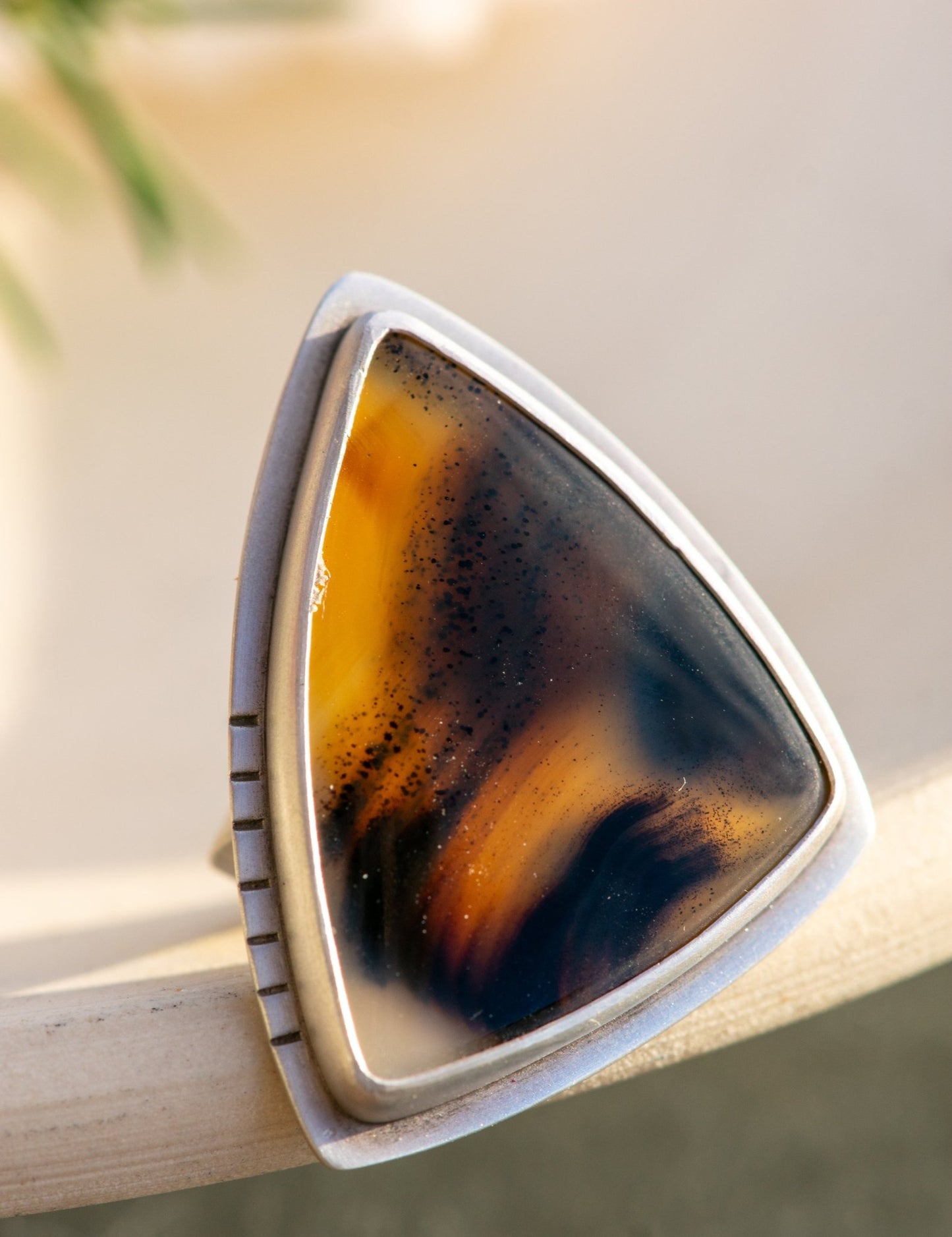 PEACEFUL MONTANA AGATE RING - Fly Free