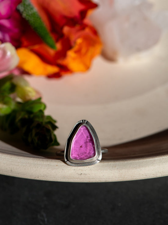 PRETTY PINK TOURMALINE RING - Fly Free