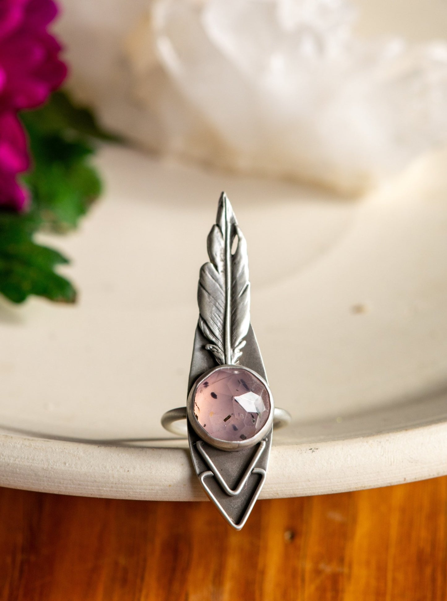 ROSE QUARTZ DIVINER RING - Fly Free