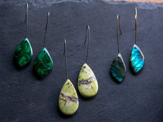 RUSHING WATERS EARRING SET - Fly Free
