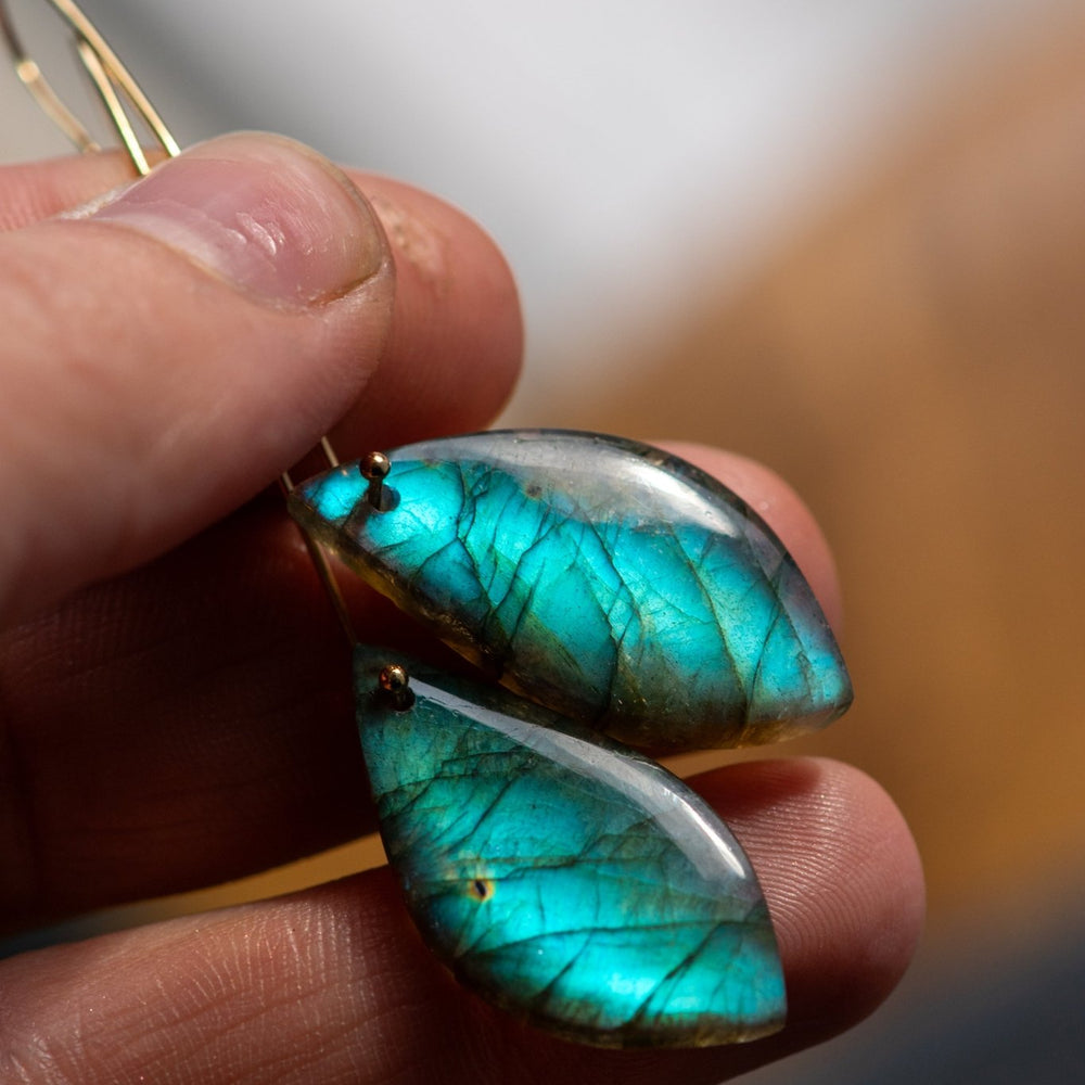 
                  
                    RUSHING WATERS EARRING SET - Fly Free
                  
                