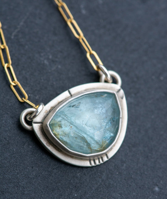 SHALLOW SEAS AQUAMARINE NECKLACES - Fly Free