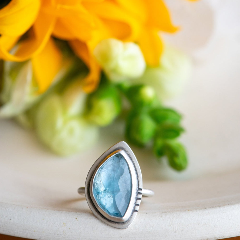 SHALLOW SEAS AQUAMARINE RING - Fly Free