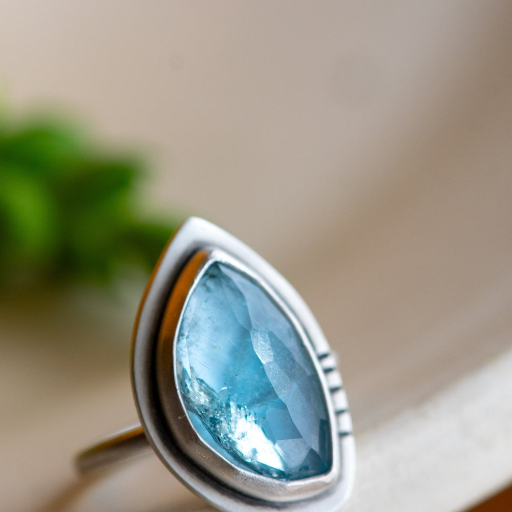SHALLOW SEAS AQUAMARINE RING - Fly Free