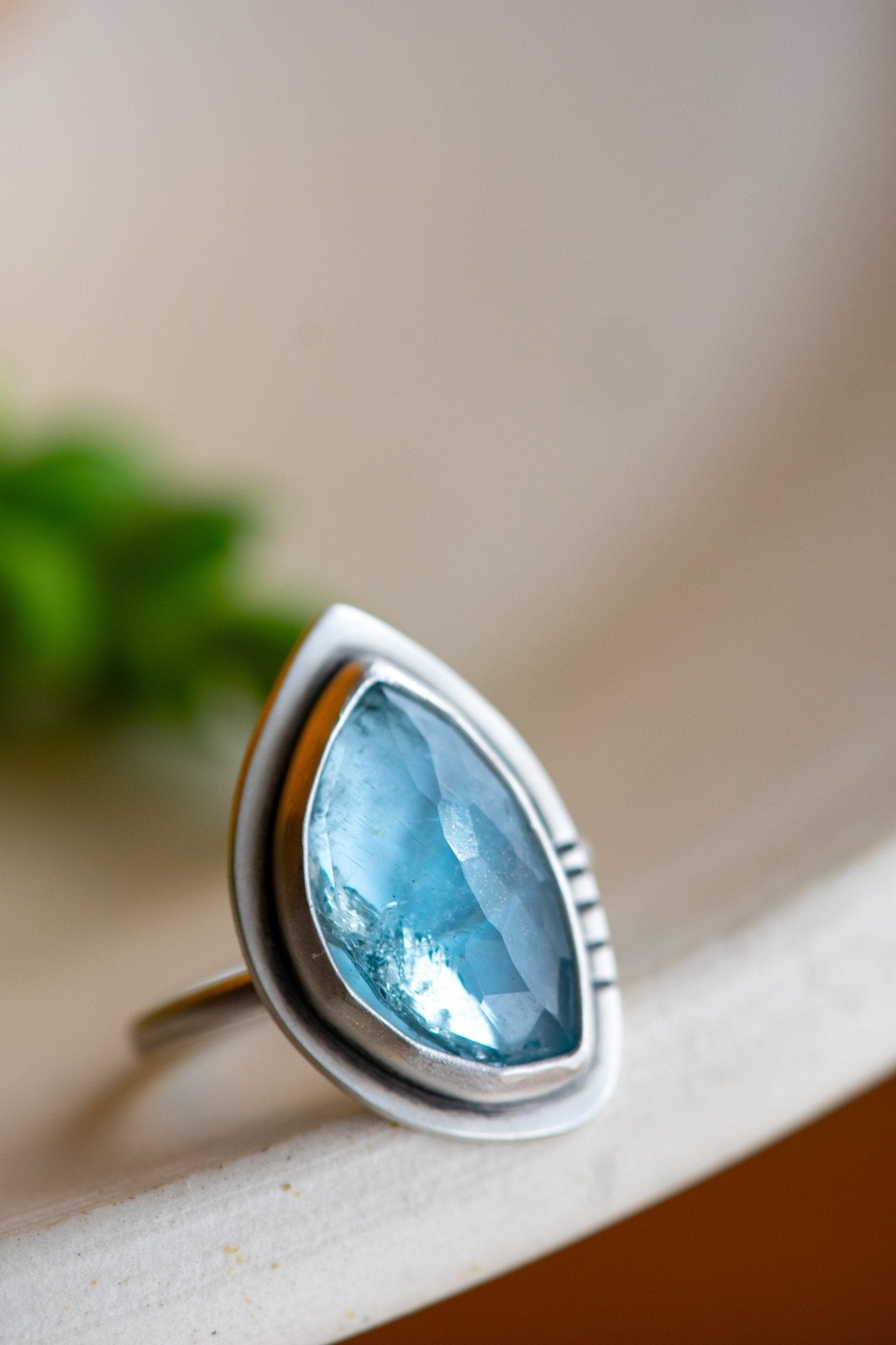 SHALLOW SEAS AQUAMARINE RING - Fly Free