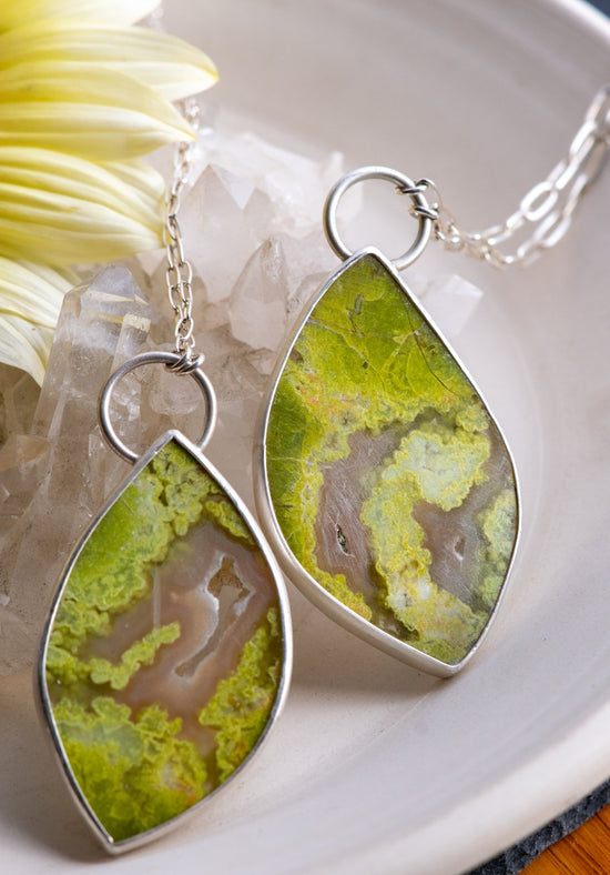 SINGING SISTERS GREEN OPAL NECKLACES - Fly Free