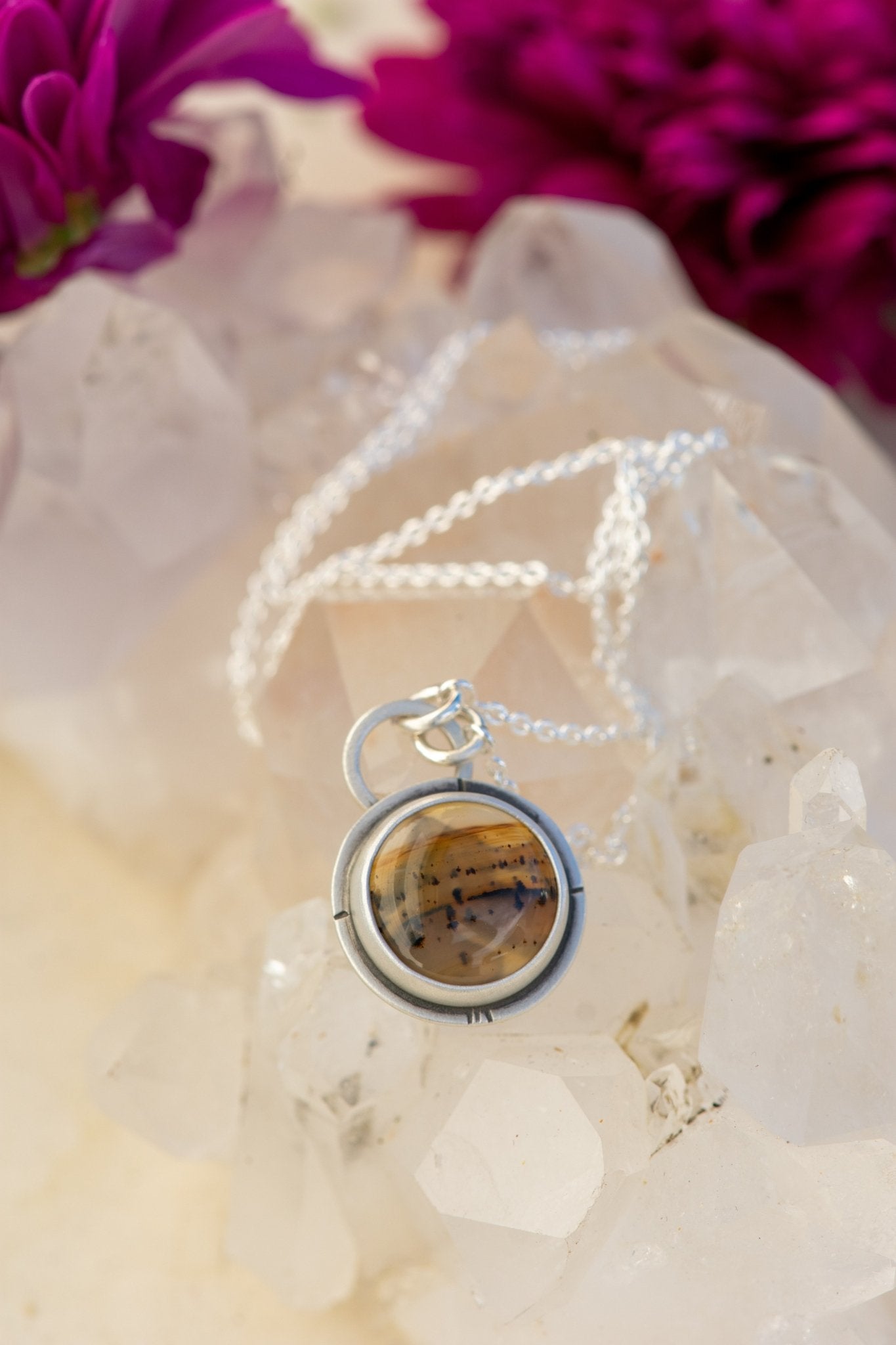 SMALL MIGHTY MONTANA AGATE MOUNTAIN NECKLACE - Fly Free