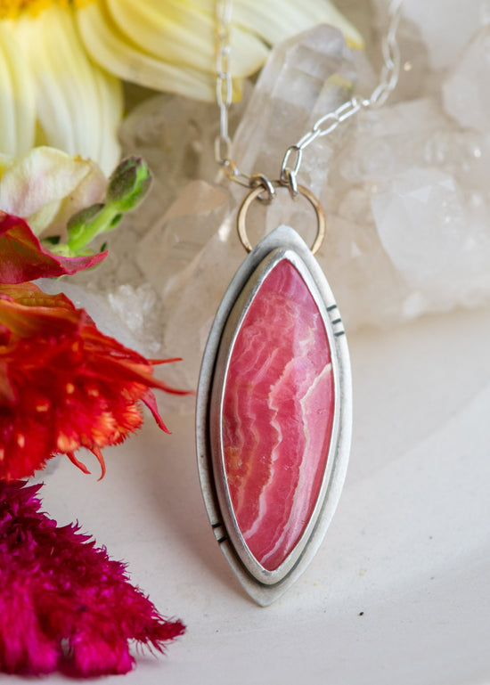 SUMMER PARTY RHODOCHROSITE NECKLACE - Fly Free