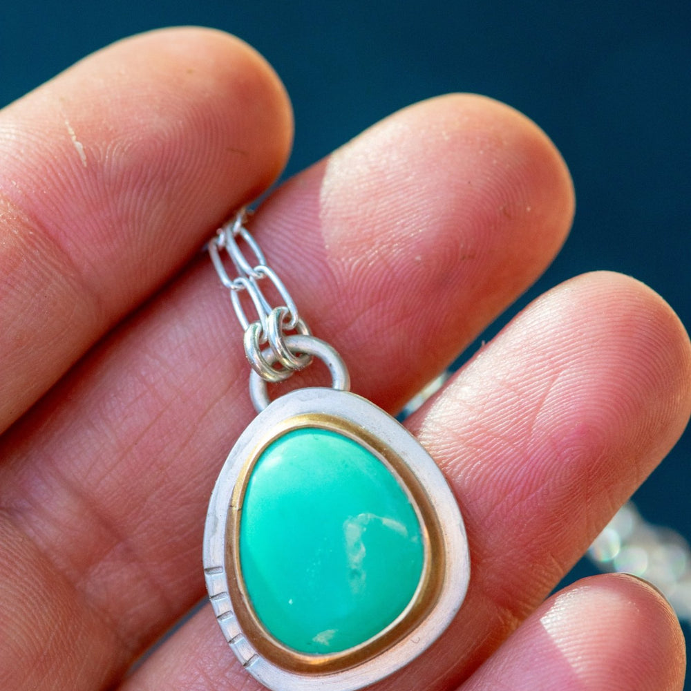 
                  
                    SUMMERTIME TURQUOISE NECKLACES - Fly Free
                  
                