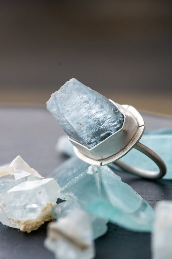 THE ICEBERG WILDCARD AQUAMARINE RING - Fly Free