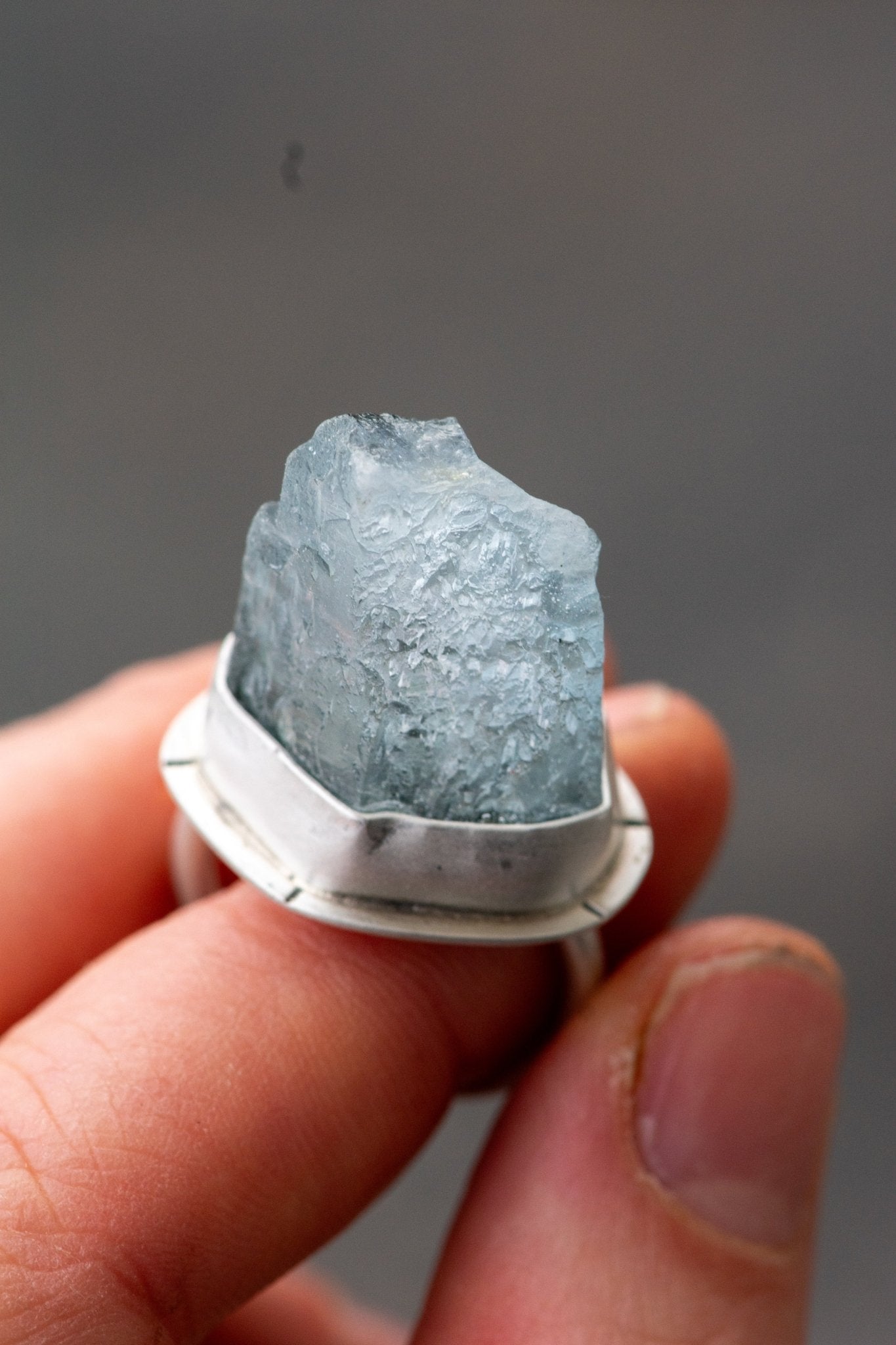 THE ICEBERG WILDCARD AQUAMARINE RING - Fly Free