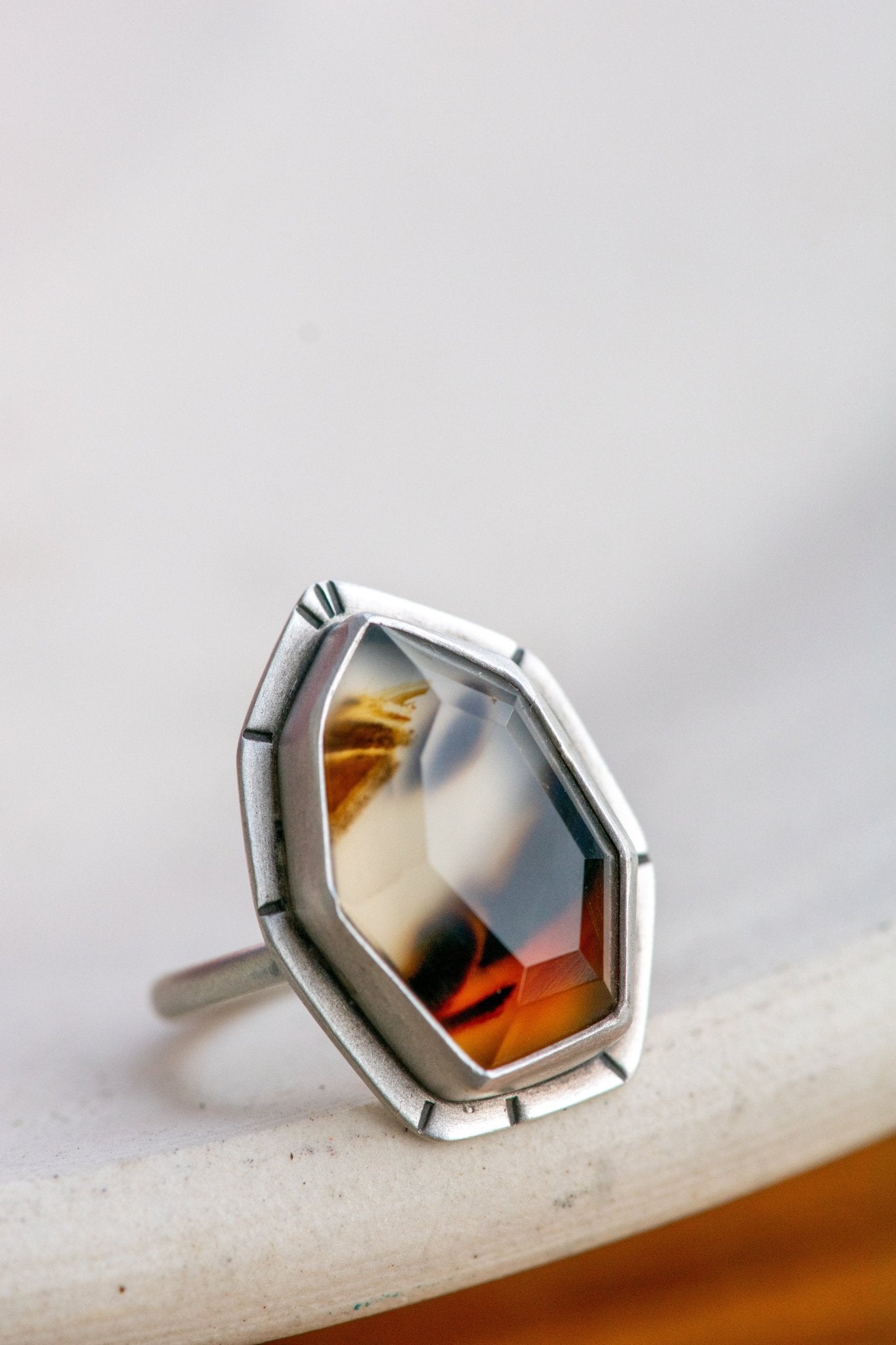 TURN BACK TIME MONTANA AGATE RING - Fly Free