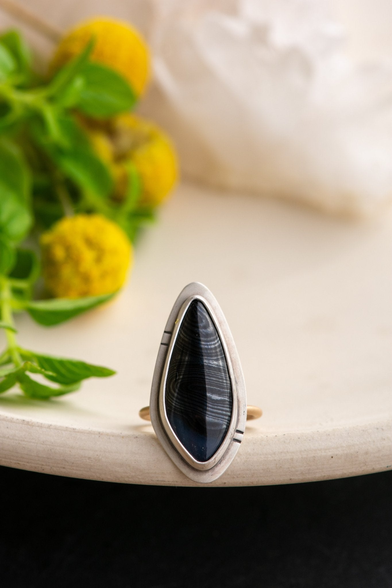 WANDERER PSILOMELANE RING - Fly Free