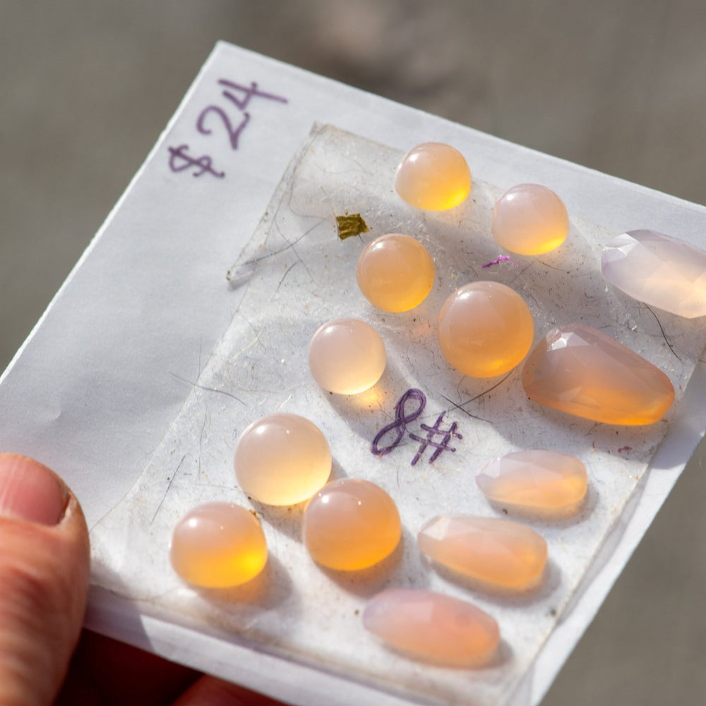 
                  
                    WANDERING STONES - Fly Free
                  
                